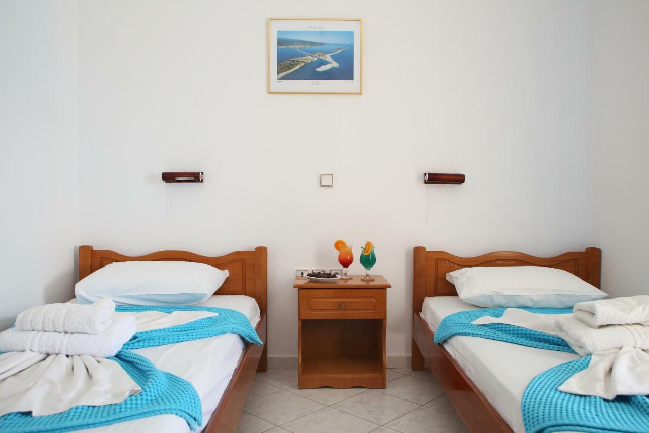 Theocharis Bros - Studios Apartments Áyios Nikítas Extérieur photo