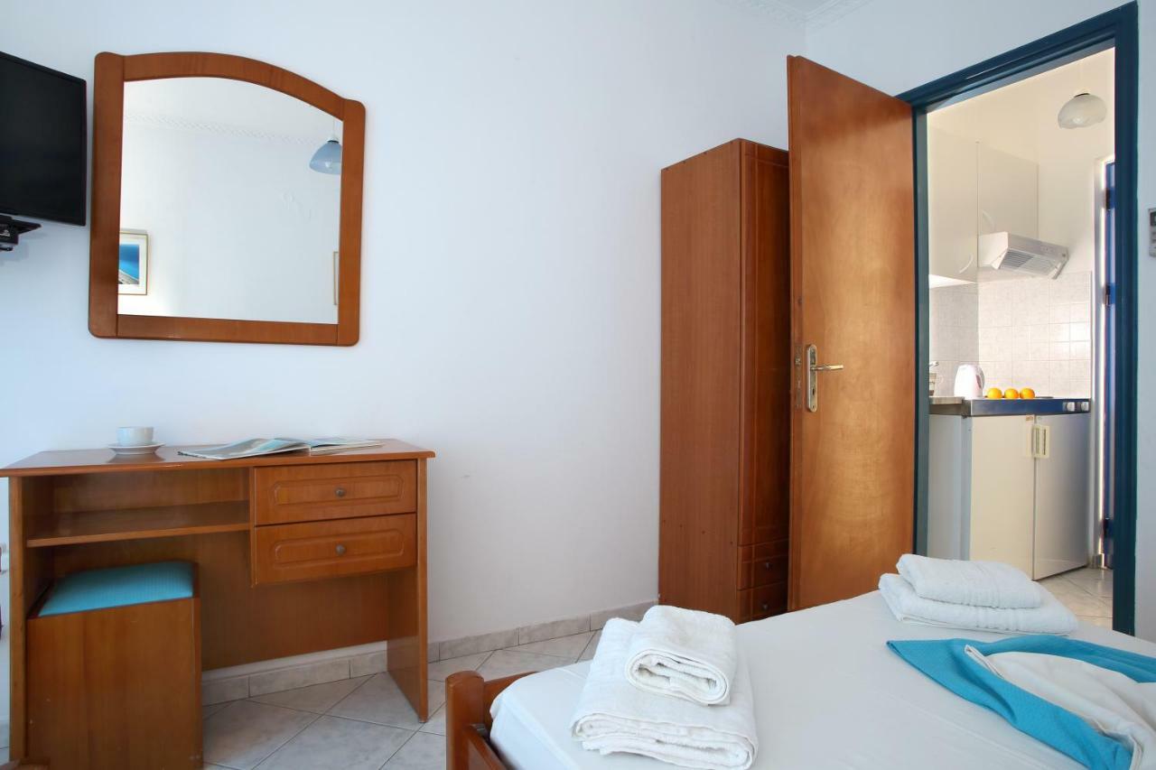 Theocharis Bros - Studios Apartments Áyios Nikítas Extérieur photo