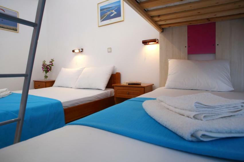 Theocharis Bros - Studios Apartments Áyios Nikítas Extérieur photo