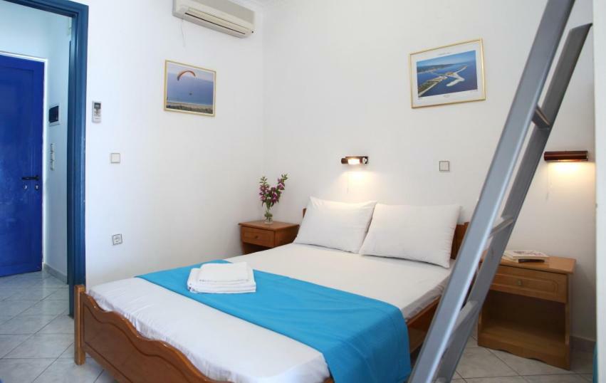 Theocharis Bros - Studios Apartments Áyios Nikítas Extérieur photo