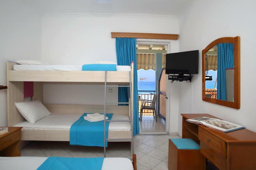 Theocharis Bros - Studios Apartments Áyios Nikítas Extérieur photo
